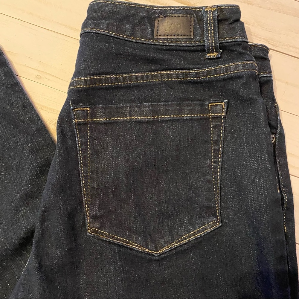 LEE Relaxed Fit Straight Leg High Rise Dark Denim Ladies Jeans Size 8 Short